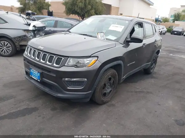 3C4NJCAB6JT502651 2018 JEEP COMPASS - Image 2