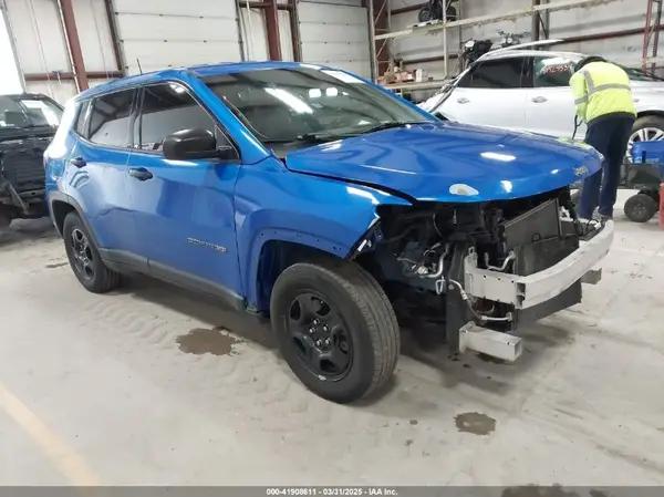 3C4NJCAB6KT649781 2019 JEEP COMPASS - Image 1