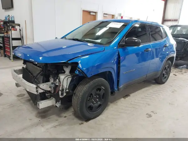 3C4NJCAB6KT649781 2019 JEEP COMPASS - Image 2