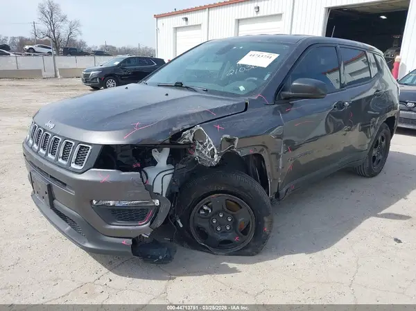 3C4NJCAB6KT749993 2019 JEEP COMPASS - Image 2