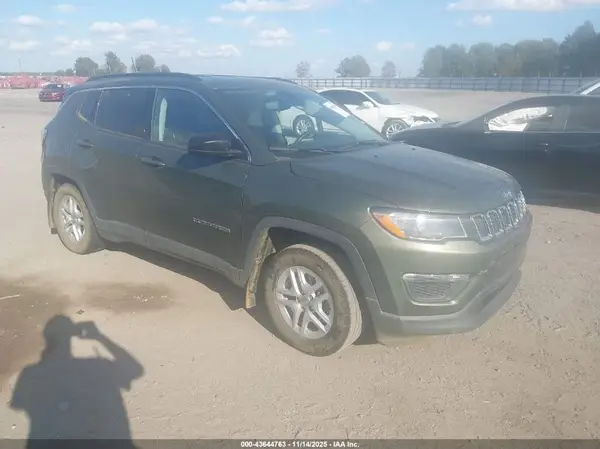 3C4NJCAB6LT102382 2020 JEEP COMPASS - Image 1