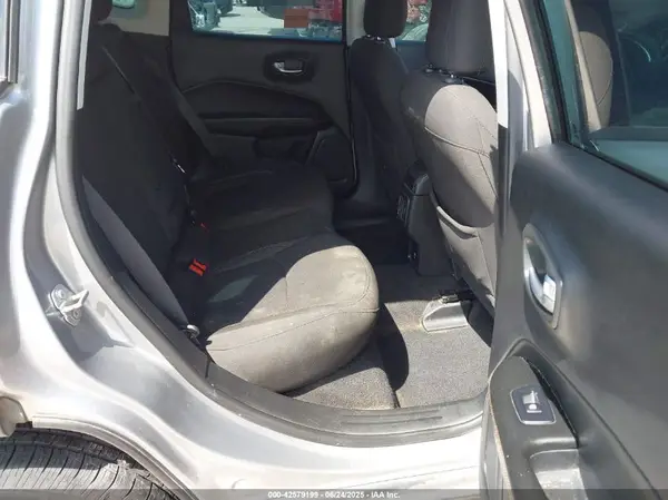 3C4NJCAB6MT501939 2021 JEEP COMPASS - Image 8