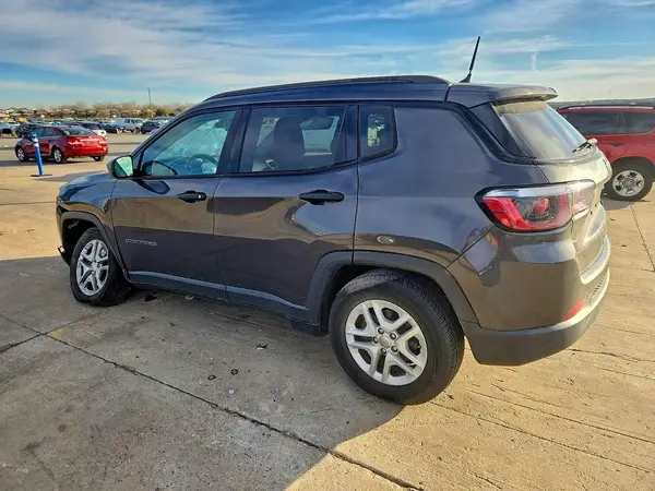 3C4NJCAB7HT668543 2017 JEEP COMPASS - Image 2