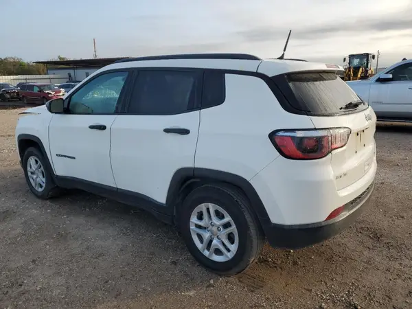 3C4NJCAB7JT123187 2018 JEEP COMPASS - Image 2
