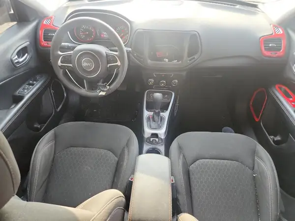 3C4NJCAB7JT133377 2018 JEEP COMPASS - Image 8