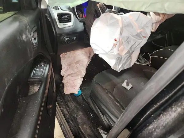 3C4NJCAB7JT140605 2018 JEEP COMPASS - Image 8