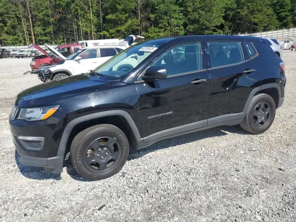 3C4NJCAB7JT204335 2018 JEEP COMPASS - Image 1