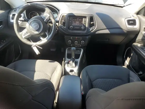 3C4NJCAB7JT204335 2018 JEEP COMPASS - Image 8