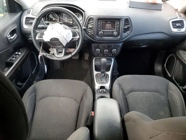 3C4NJCAB7JT286308 2018 JEEP COMPASS - Image 8
