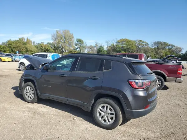 3C4NJCAB7JT319159 2018 JEEP COMPASS - Image 2