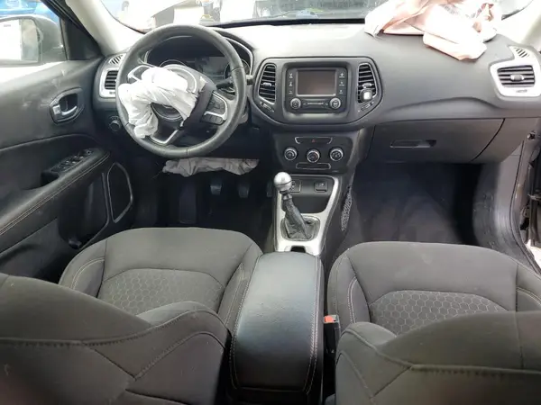 3C4NJCAB7JT328881 2018 JEEP COMPASS - Image 8