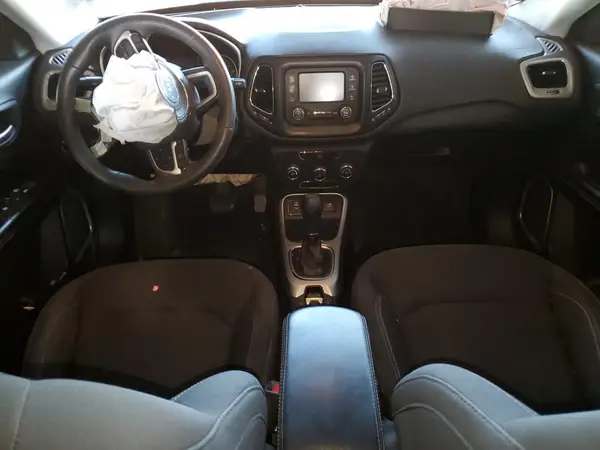 3C4NJCAB7JT369169 2018 JEEP COMPASS - Image 8