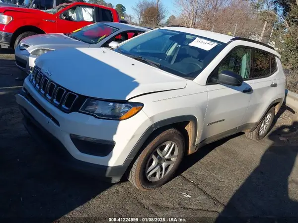 3C4NJCAB7JT461432 2018 JEEP COMPASS - Image 2