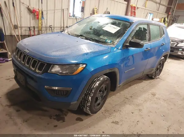 3C4NJCAB7JT466369 2018 JEEP COMPASS - Image 2