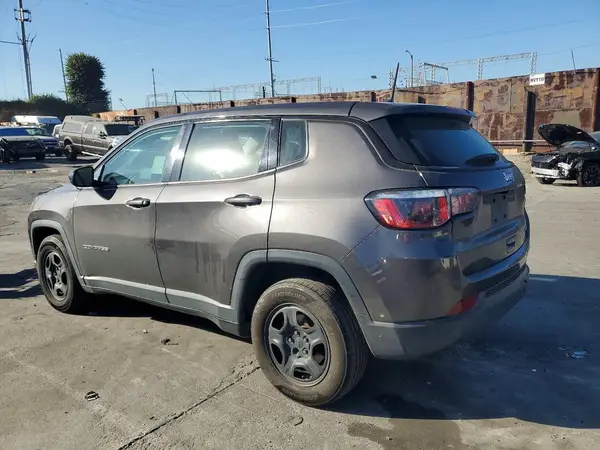 3C4NJCAB7JT502643 2018 JEEP COMPASS - Image 2