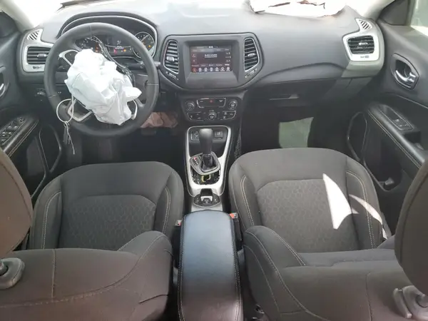 3C4NJCAB7KT614053 2019 JEEP COMPASS - Image 8