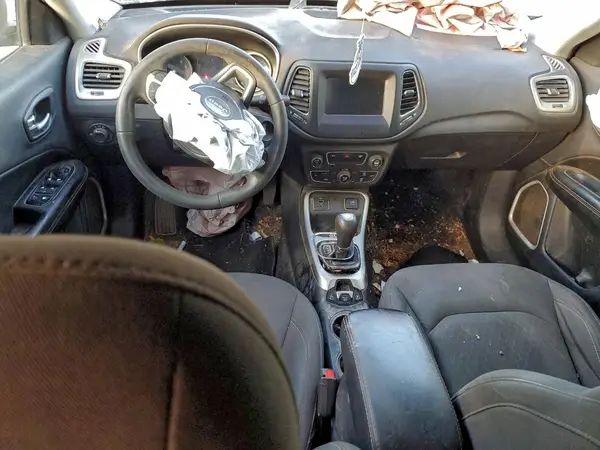 3C4NJCAB7KT743619 2019 JEEP COMPASS - Image 8