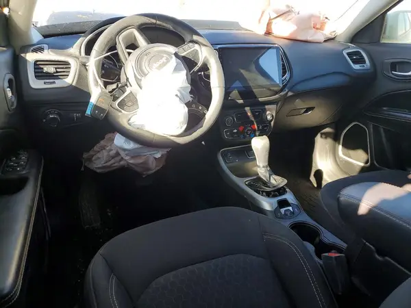 3C4NJCAB7KT743703 2019 JEEP COMPASS - Image 8