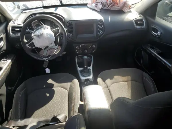 3C4NJCAB7LT159058 2020 JEEP COMPASS - Image 8