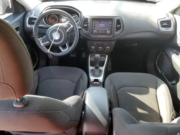 3C4NJCAB8HT652321 2017 JEEP COMPASS - Image 8