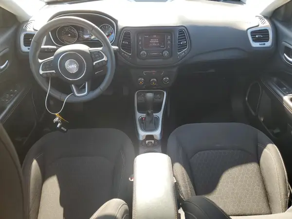 3C4NJCAB8JT240521 2018 JEEP COMPASS - Image 8