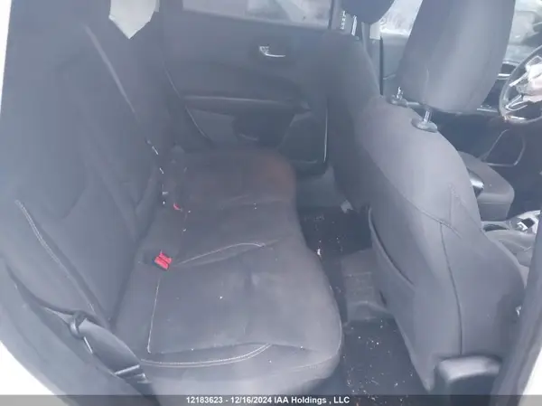 3C4NJCAB8JT250112 2018 JEEP COMPASS - Image 8