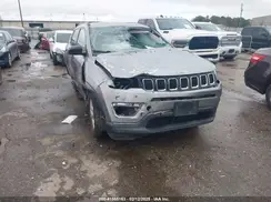 3C4NJCAB8JT254922 2018 JEEP COMPASS