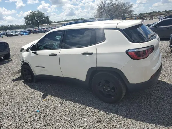3C4NJCAB8JT327657 2018 JEEP COMPASS - Image 2