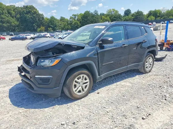 3C4NJCAB8JT495413 2018 JEEP COMPASS - Image 1