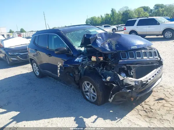 3C4NJCAB8KT614109 2019 JEEP COMPASS - Image 1