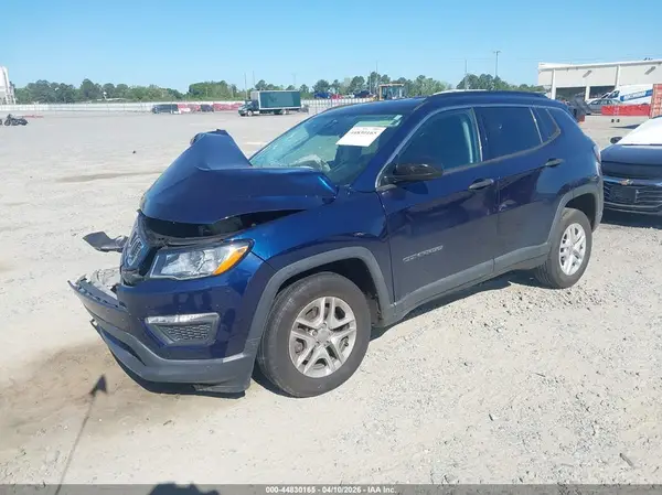 3C4NJCAB8KT614109 2019 JEEP COMPASS - Image 2