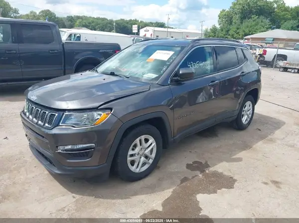 3C4NJCAB8KT615583 2019 JEEP COMPASS - Image 2