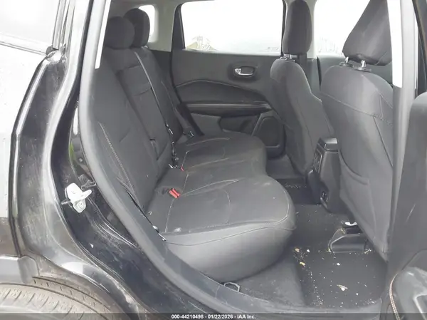 3C4NJCAB8KT646493 2019 JEEP COMPASS - Image 8