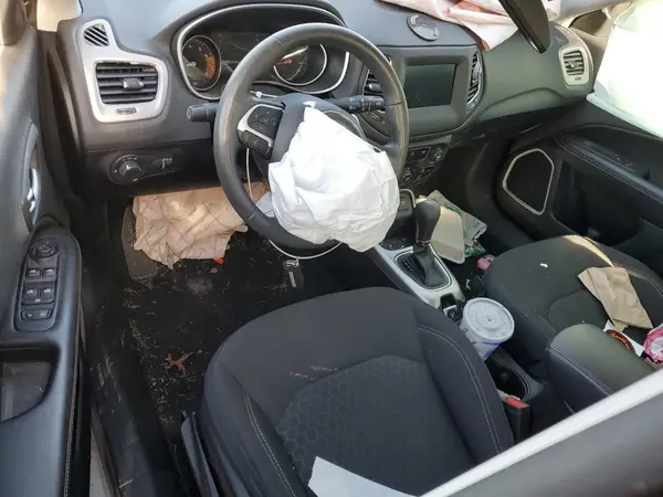 3C4NJCAB8KT715554 2019 JEEP COMPASS - Image 8