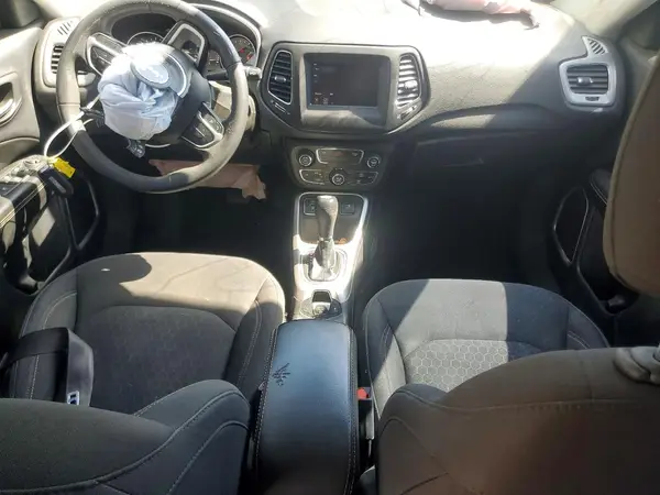 3C4NJCAB8KT727297 2019 JEEP COMPASS - Image 8