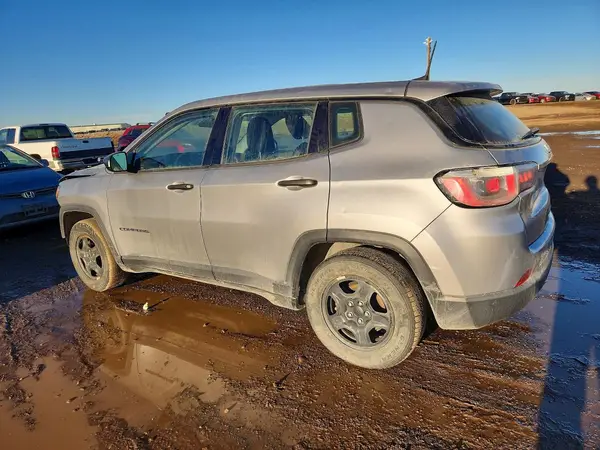 3C4NJCAB8KT819543 2019 JEEP COMPASS - Image 2