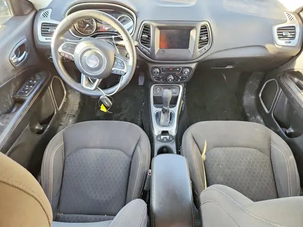 3C4NJCAB8KT819543 2019 JEEP COMPASS - Image 8
