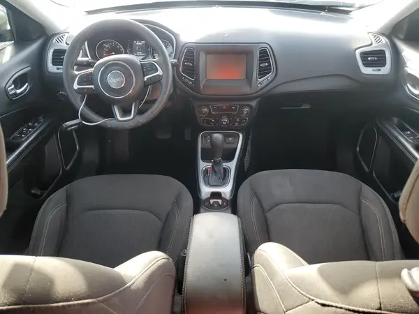 3C4NJCAB8LT102576 2020 JEEP COMPASS - Image 8