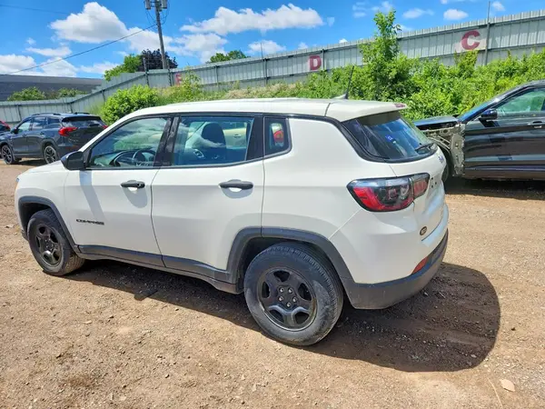 3C4NJCAB8LT253031 2020 JEEP COMPASS - Image 2