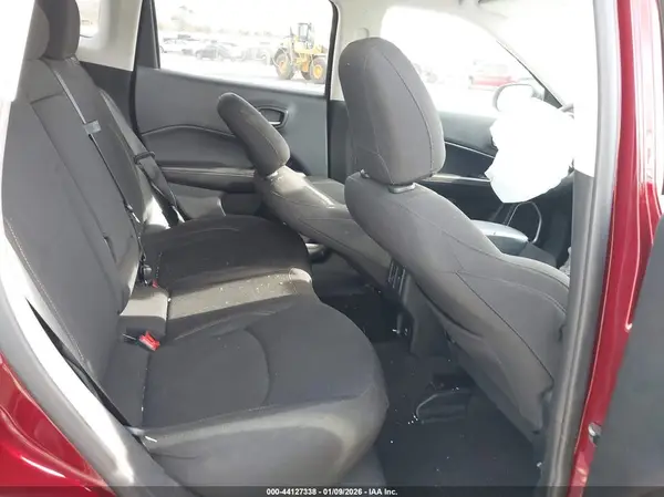 3C4NJCAB8MT538510 2021 JEEP COMPASS - Image 8