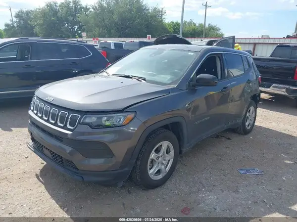 3C4NJCAB8NT205399 2022 JEEP COMPASS - Image 2