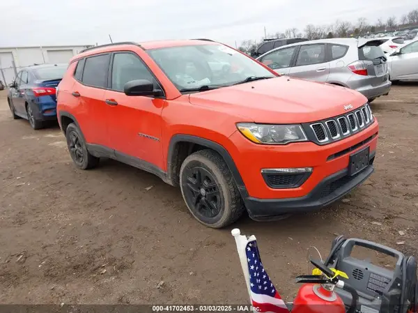 3C4NJCAB9JT122932 2018 JEEP COMPASS - Image 1