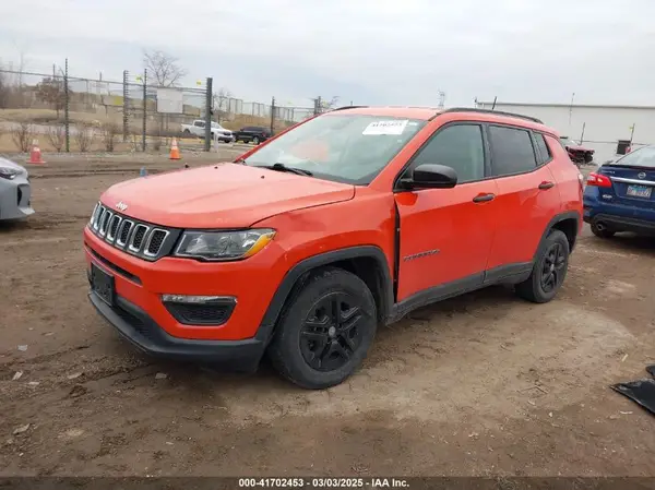 3C4NJCAB9JT122932 2018 JEEP COMPASS - Image 2