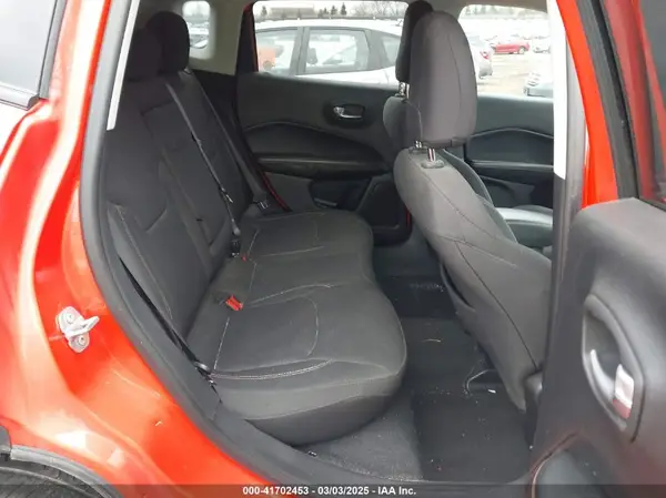 3C4NJCAB9JT122932 2018 JEEP COMPASS - Image 8
