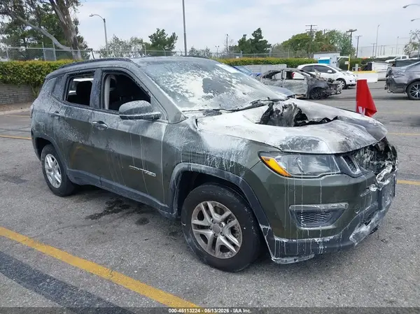 3C4NJCAB9JT124521 2018 JEEP COMPASS - Image 1