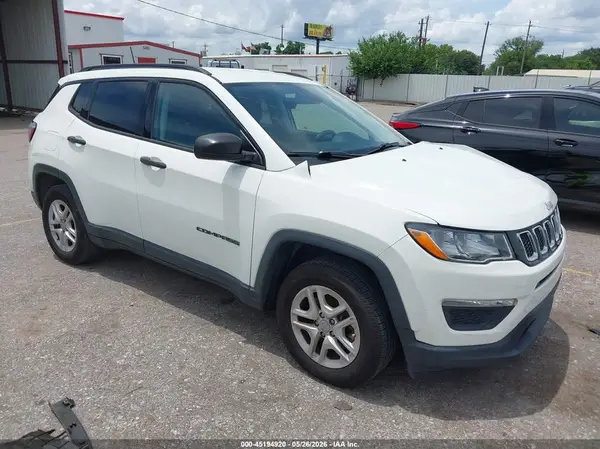 3C4NJCAB9JT133669 2018 JEEP COMPASS - Image 1