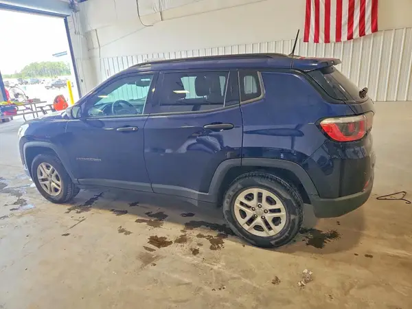 3C4NJCAB9JT136930 2018 JEEP COMPASS - Image 2