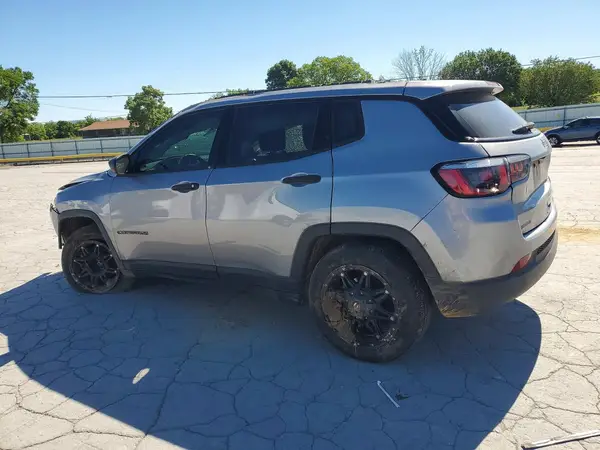 3C4NJCAB9JT204143 2018 JEEP COMPASS - Image 2