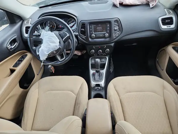 3C4NJCAB9JT227924 2018 JEEP COMPASS - Image 8