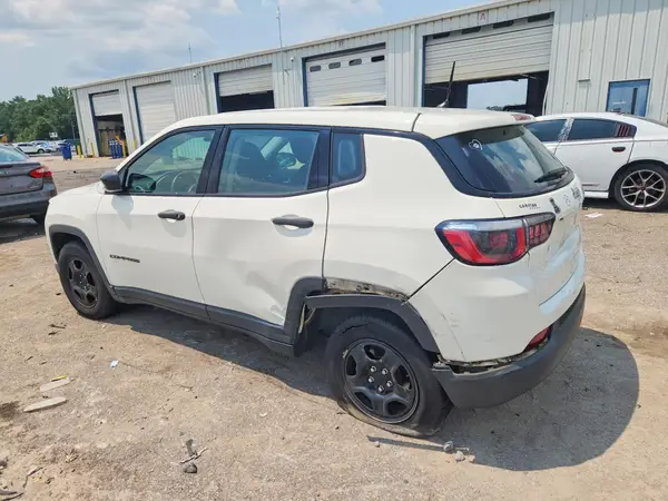3C4NJCAB9JT254962 2018 JEEP COMPASS - Image 2